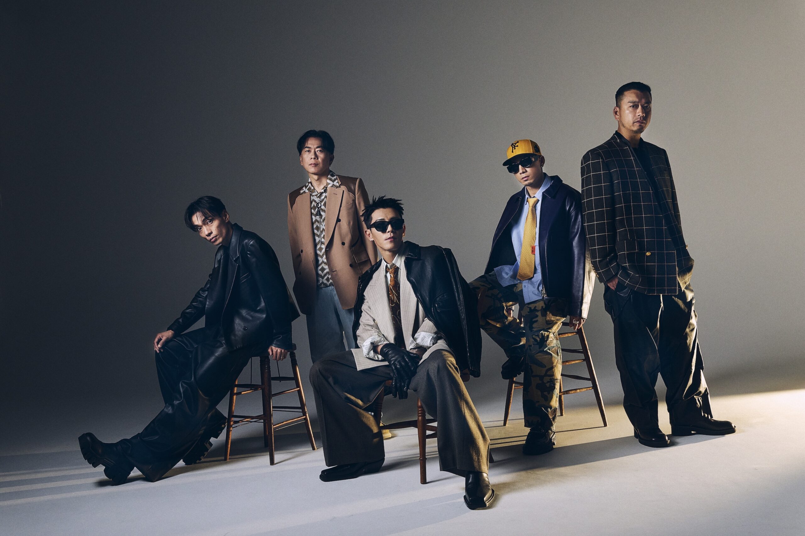 【DOBERMAN INFINITY】最新EP『PRESENT』が7/8(⽔)に発売決定︕ さらに最新のアーティスト写真も解禁︕